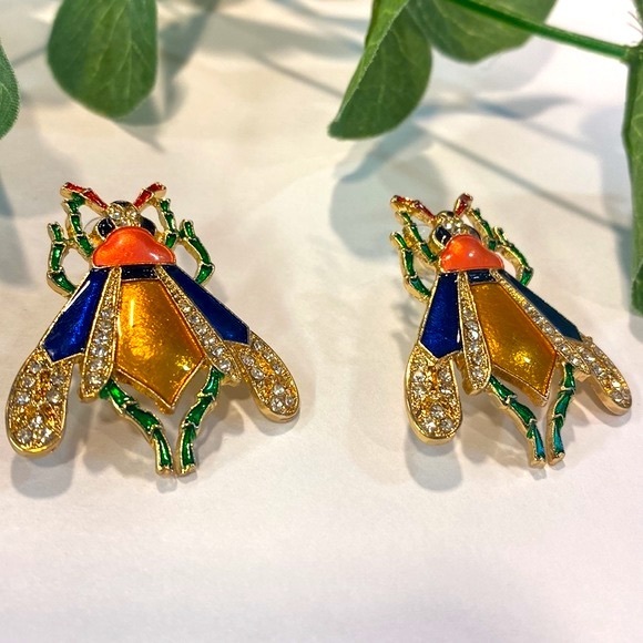 Gorgeous insect statement earrings - Picture 5 of 7